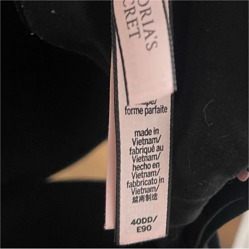 Victoria's Secret VS black push-up demi t shirt bra size 40DD EUC full coverage - Picture 5 of 5